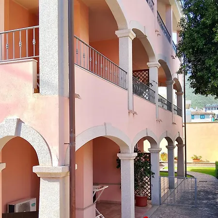 In Just 50 Mt From The Sea Apartament *