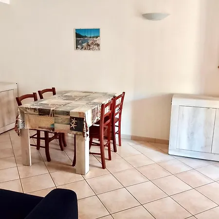 Apartament In Just 50 Mt From The Sea